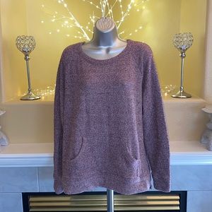 📣 SALE!! Women’s plum purple and white Secret Treasures top